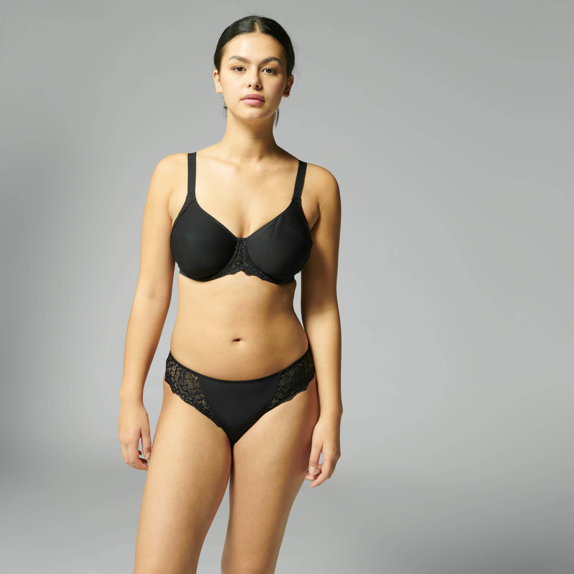 Caresse Rigid moulded bra - Black - Image 2