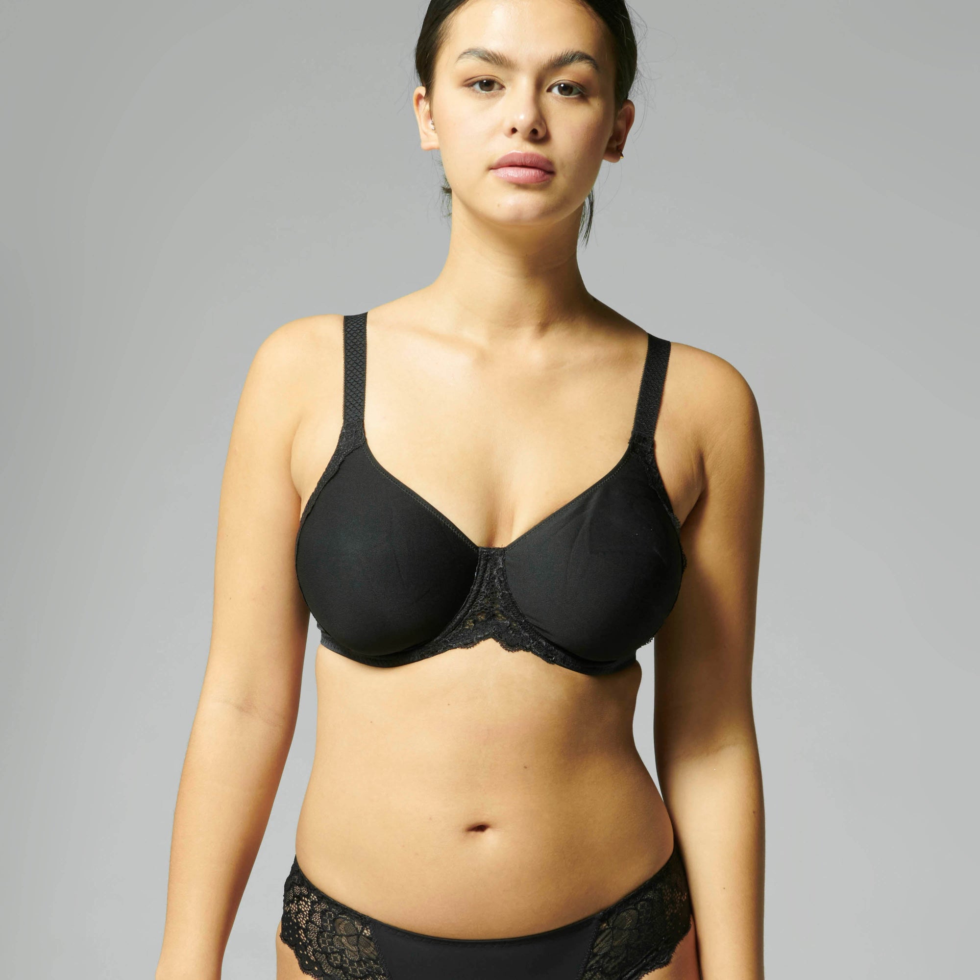 Caresse Rigid moulded bra - Black - Image 3