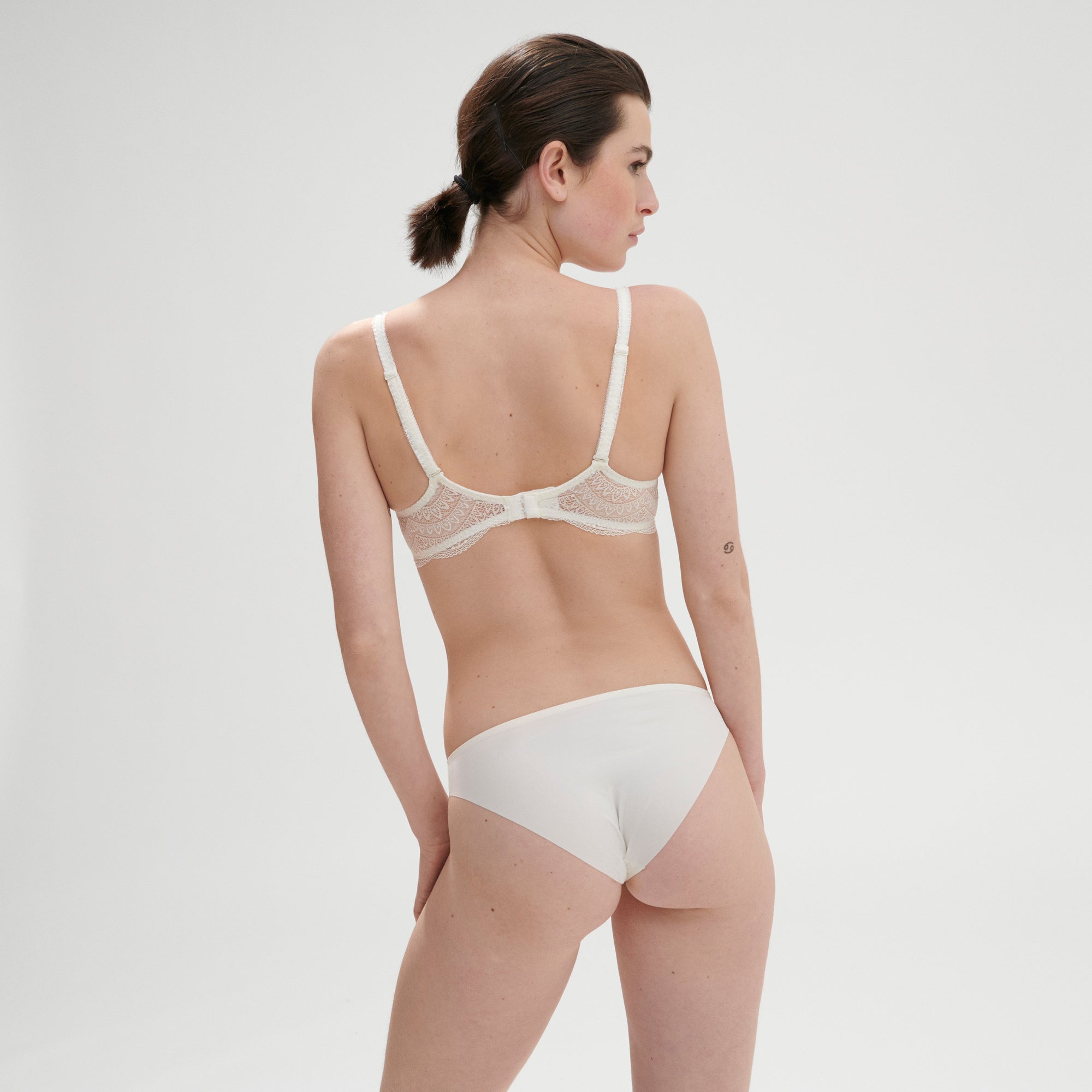 Karma Squared Neckline Spacer Bra - Natural - Image 4