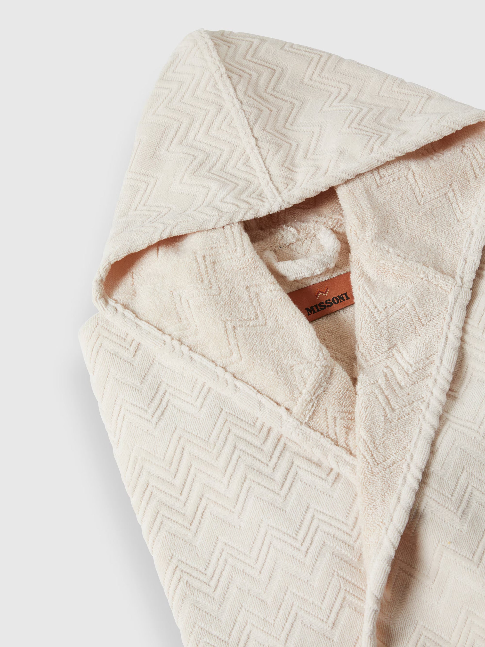 Chalk hooded bathrobe in chevron motif - Ivory - 3