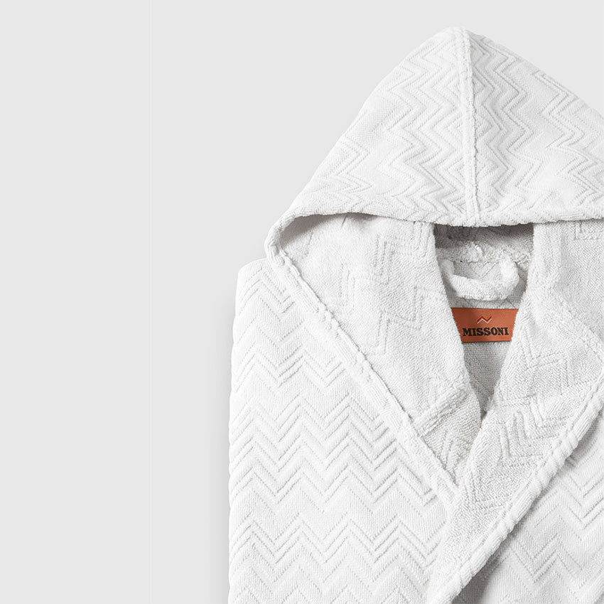 Chalk hooded bathrobe in chevron motif - White - 2