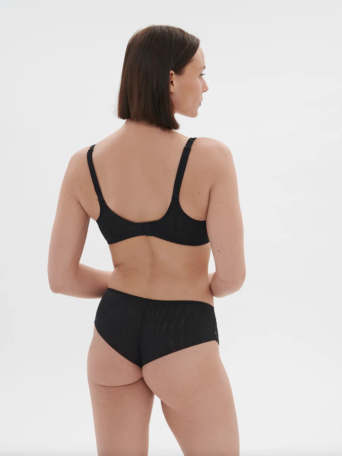 Intrigue Full Cup - Black - 6