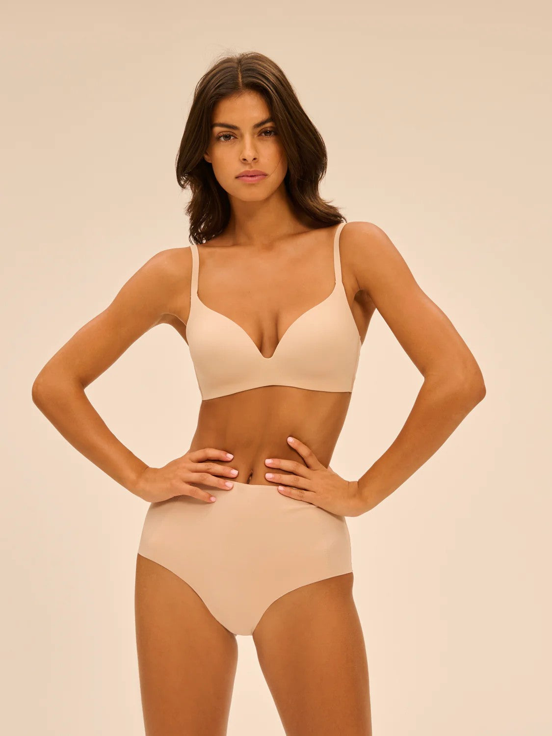 Story Control Brief - Beige - 3