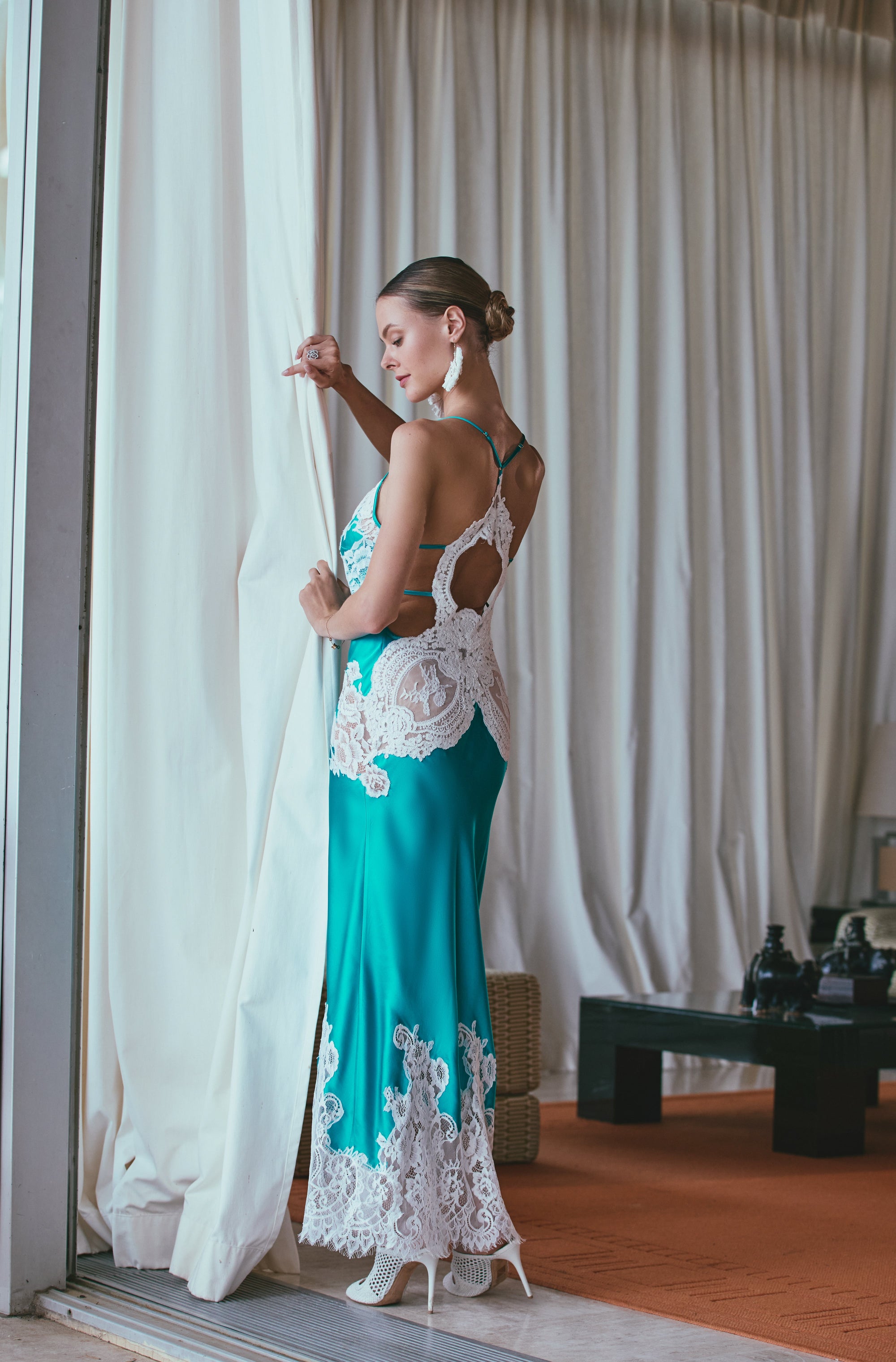 Marjolaine Artemis Long Nightgown - Turquoise - 2
