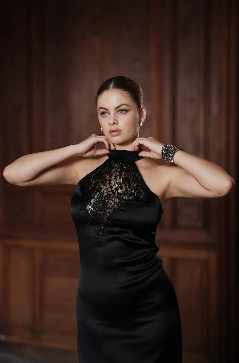 Long dress in black silk and sequined lace - 2