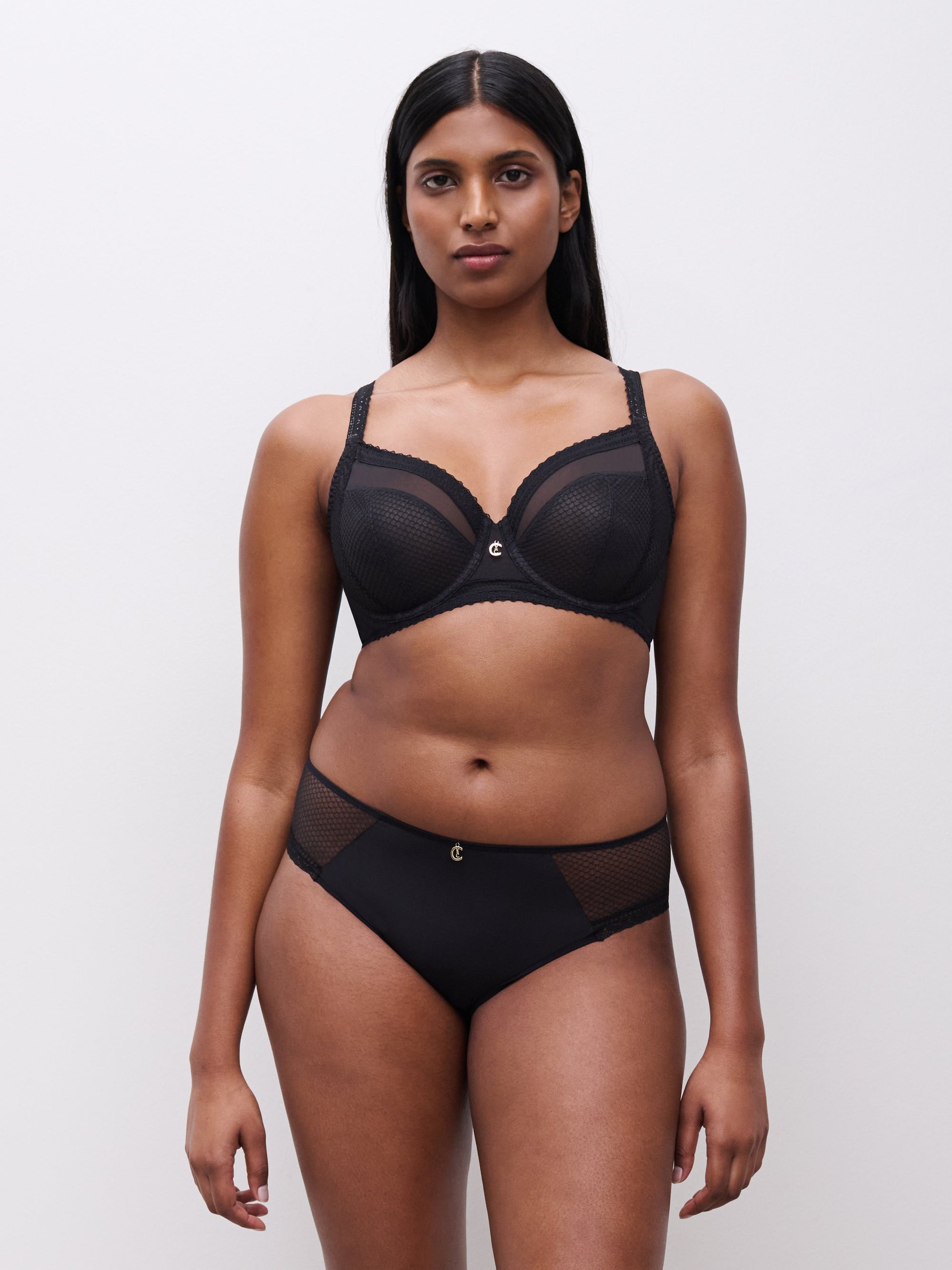 Romance Covering Underwired Bra - Black - 2