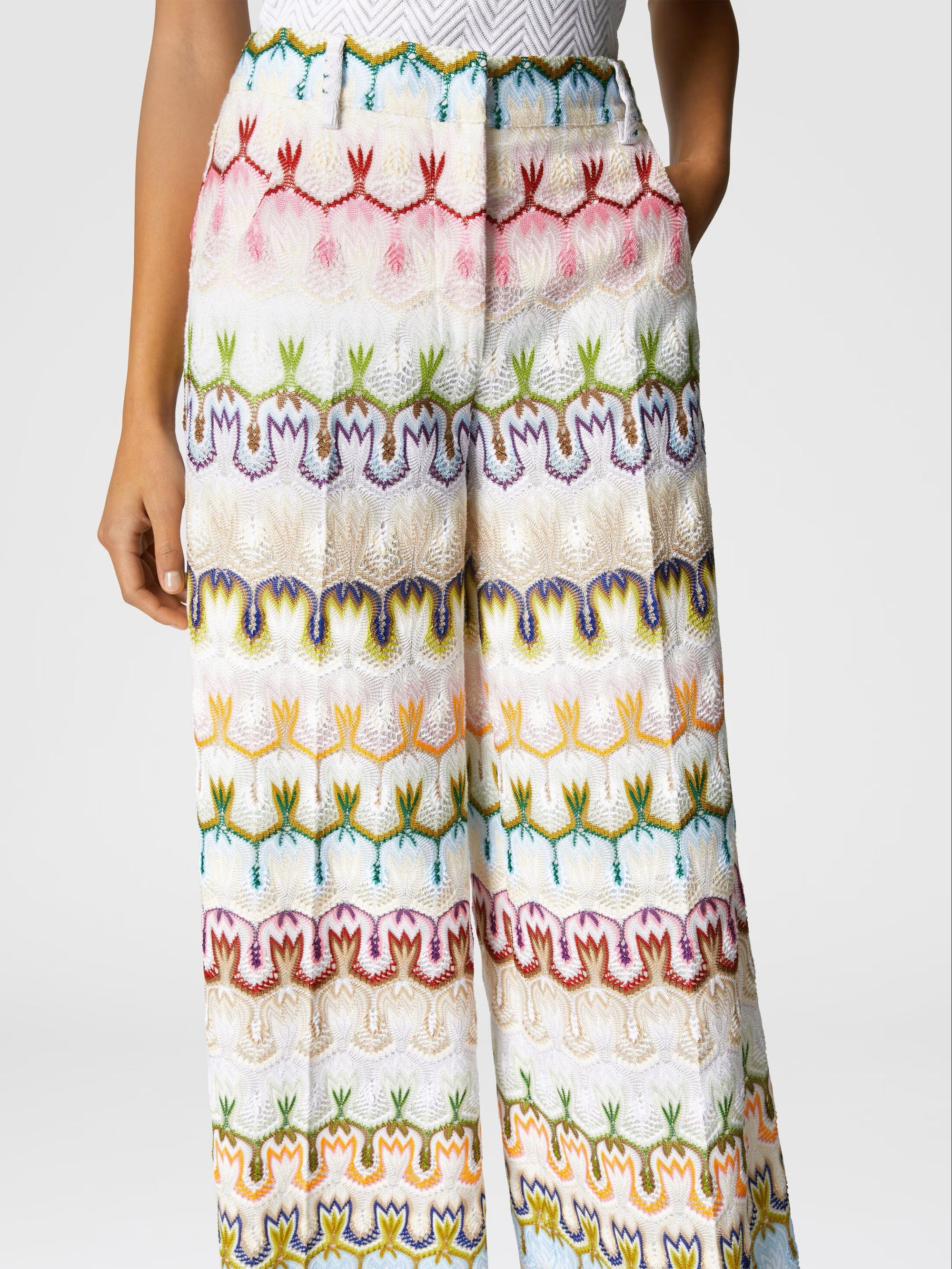 High-waisted long pants with abstract floral pattern - 1