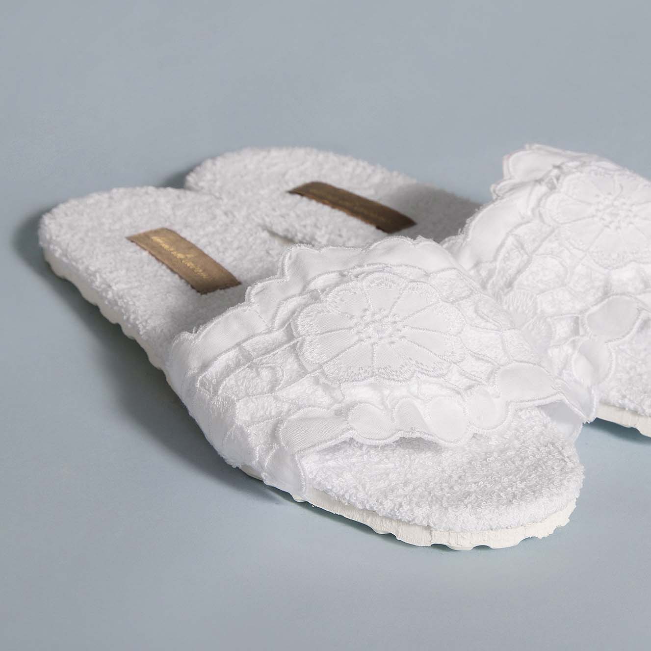 Intaglio Series Slipper - White - 1