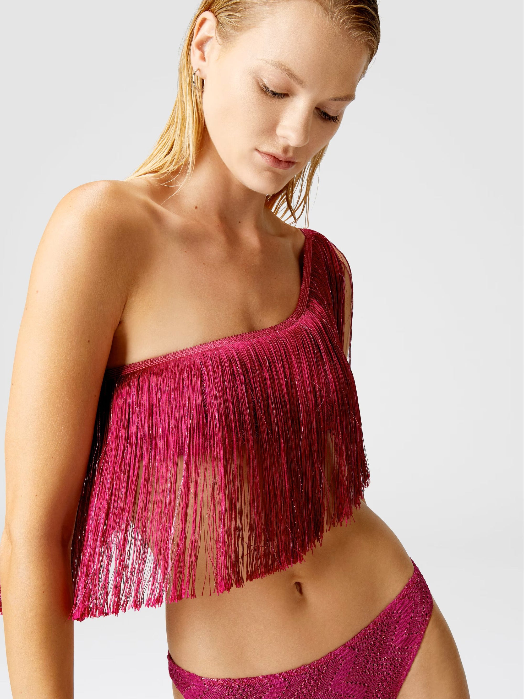 One-shoulder zigzag lamé viscose bikini with fringes - 4