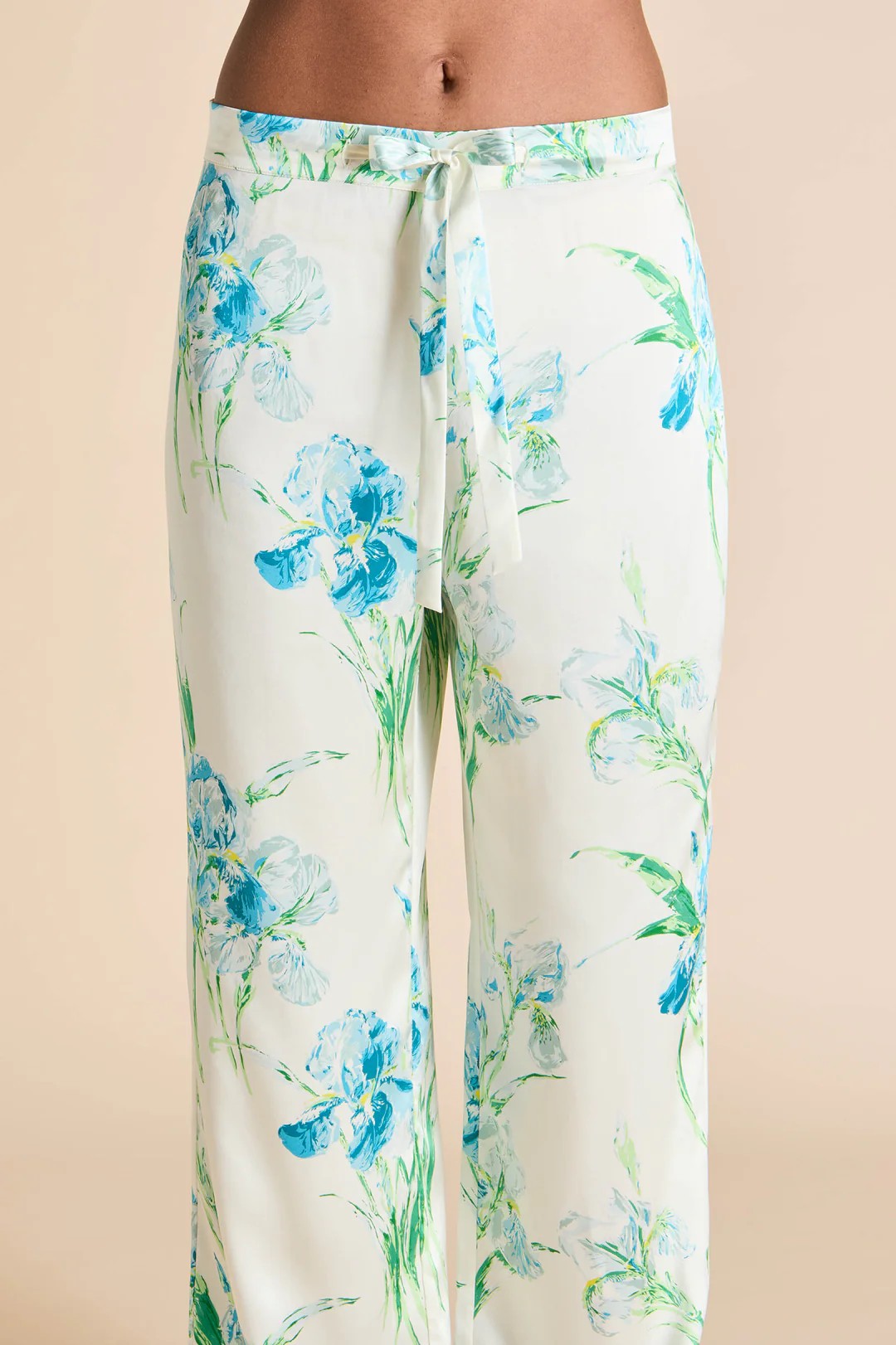 Lila Asterias Ivory Floral Pajamas - 6