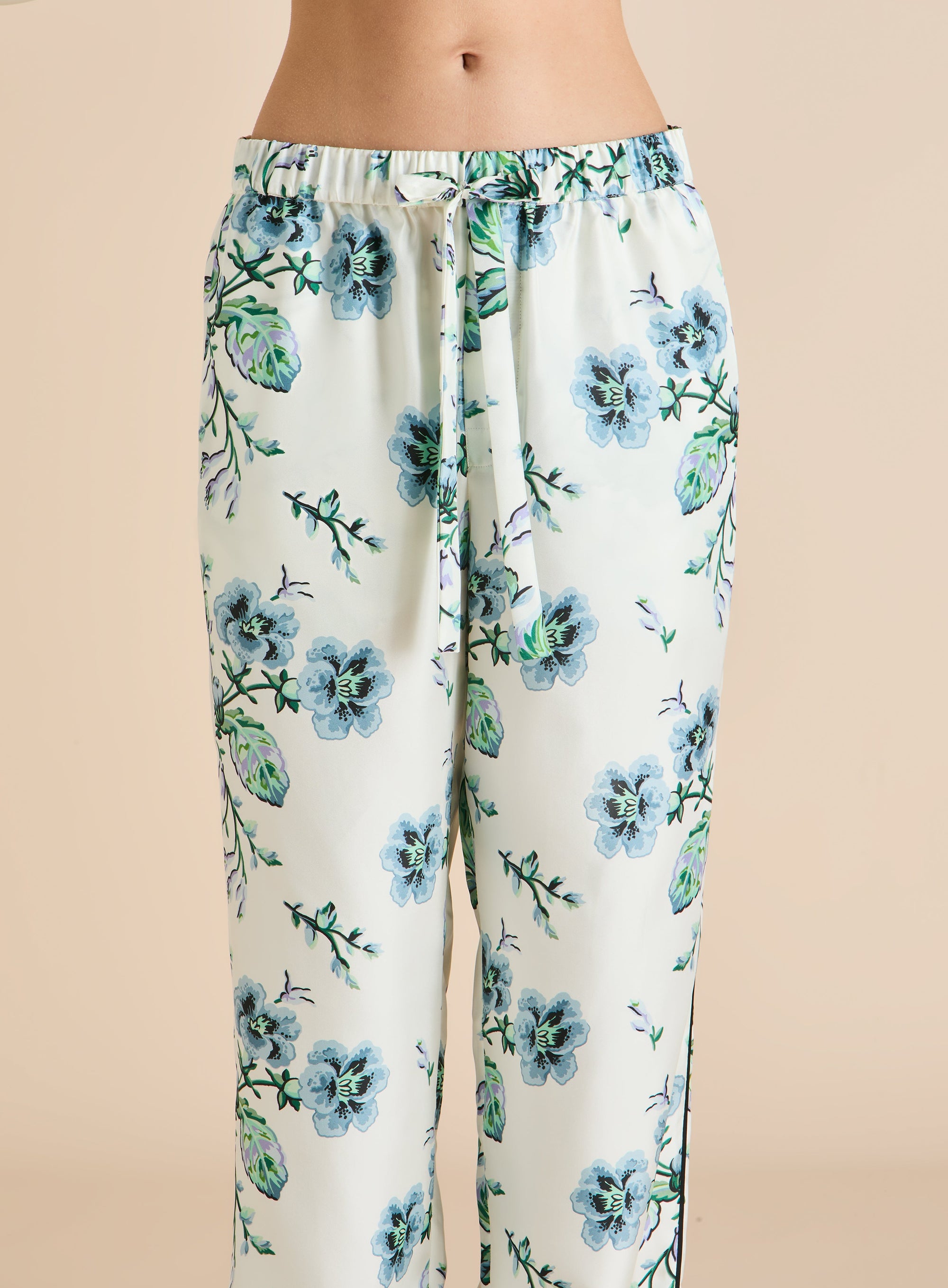 Yves Caldwell Ladies Woven Long Pyjama Set  - 5